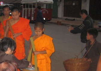 LAO81.jpg
