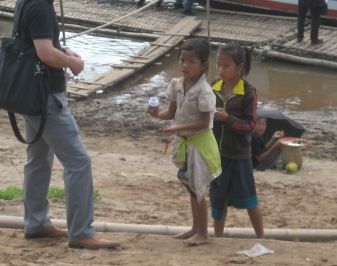 LAO83.jpg